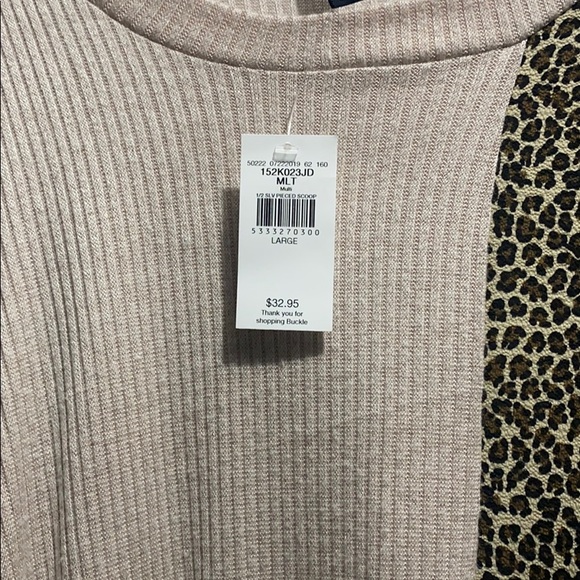 Top - Picture 6 of 7